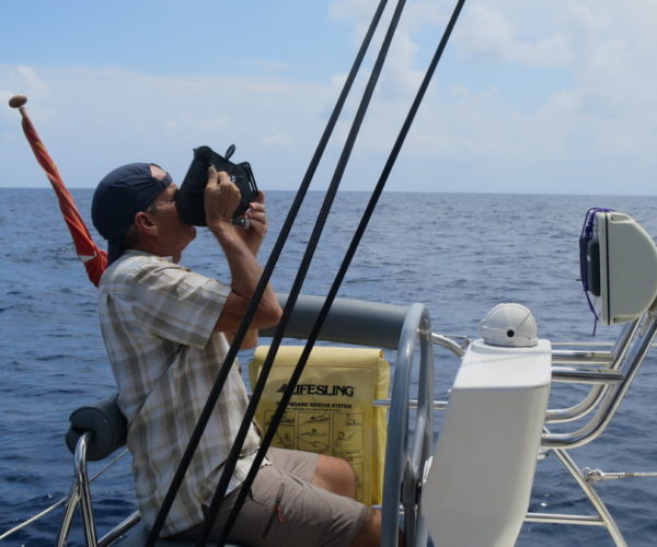 La traversée Curaçao-Panama en tweets par le téléphone satellite
